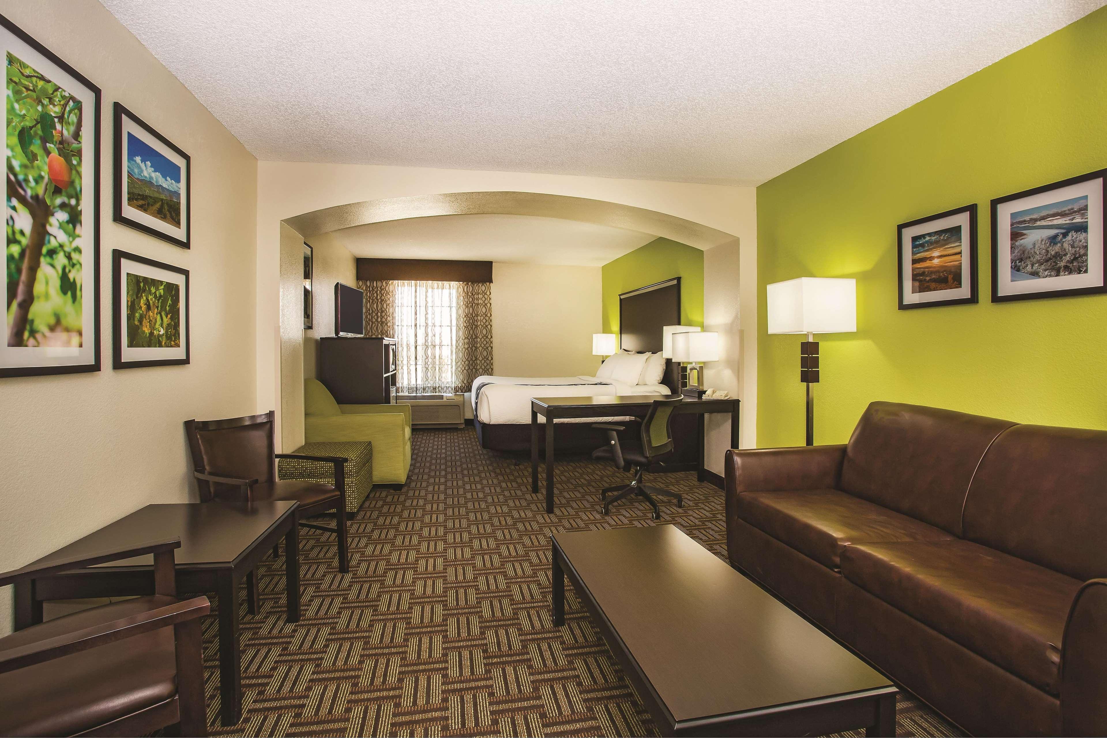 La Quinta By Wyndham Fruita Hotel Екстериор снимка